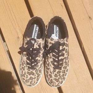 Leopard Print Womens Shoes